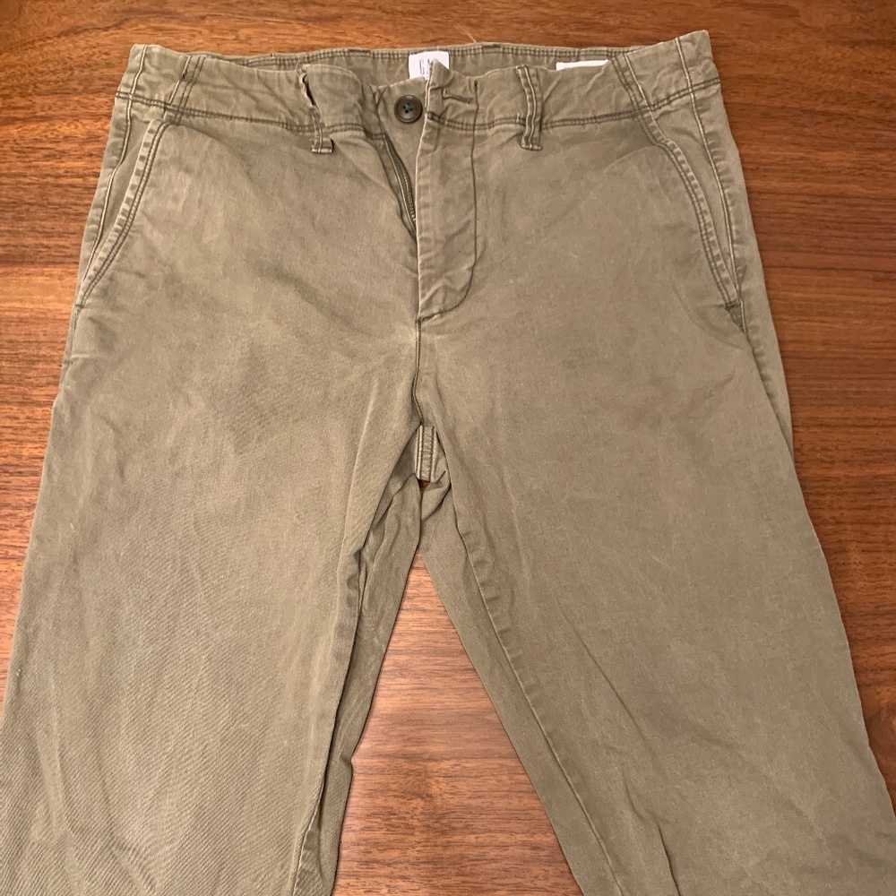 Gap Chinos